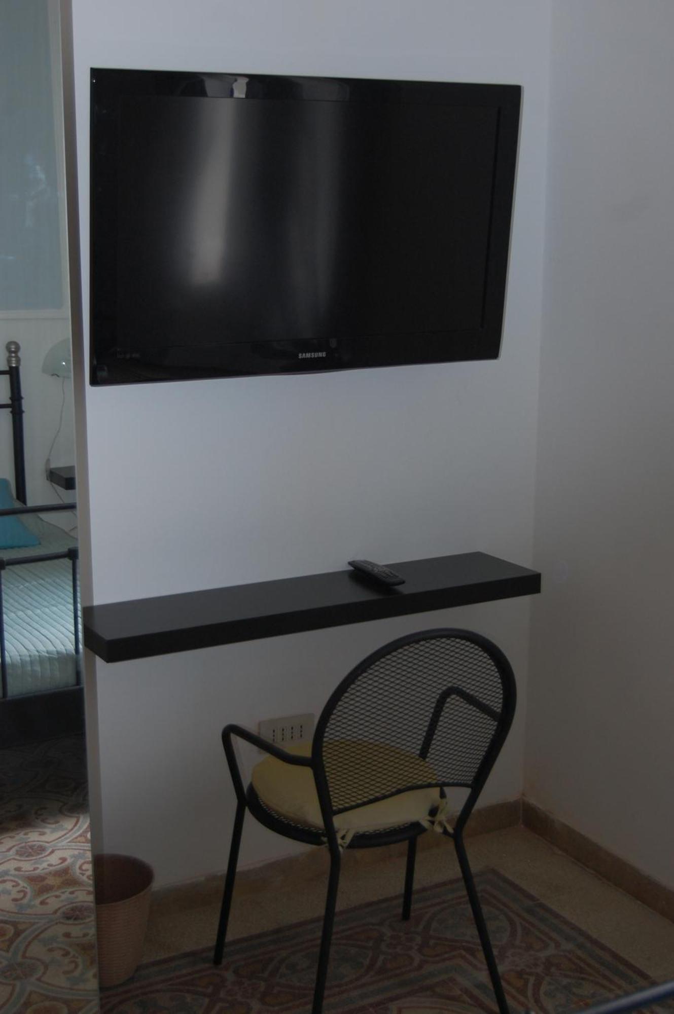Arena Alfieri B&B Livorno Szoba fotó