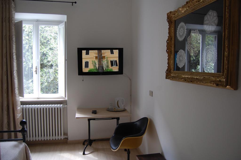 Arena Alfieri B&B Livorno Szoba fotó